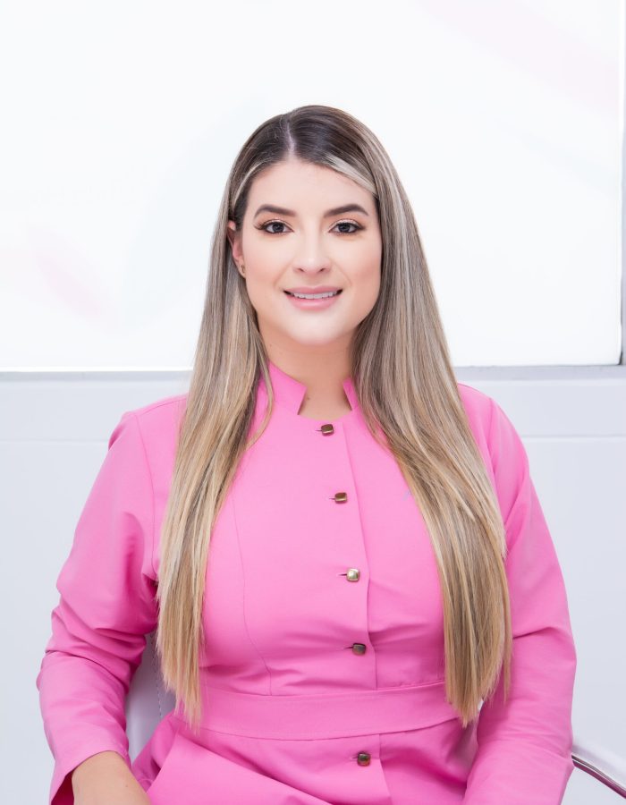 nuestra fundadora y directora medica (1) nuestra fundadora y directora medica (1)